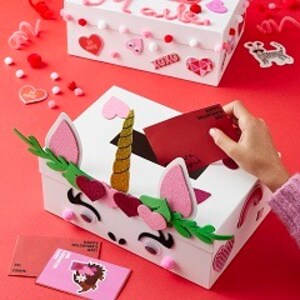 Kids' Valentine's Day Crafts